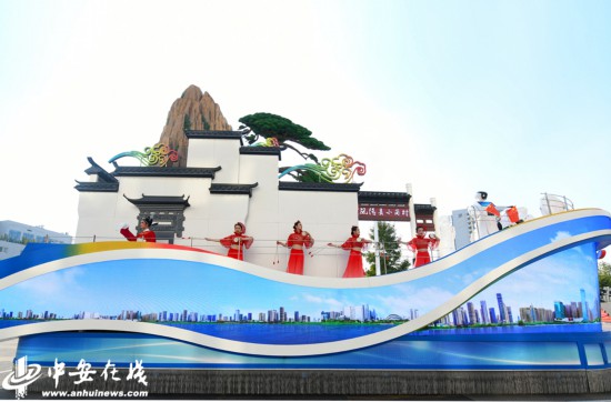 ���������ա��ʳ���չ�ֶ��˶�ʵĻշ���������������ˢ���ȷ��ʱ��ǿ��